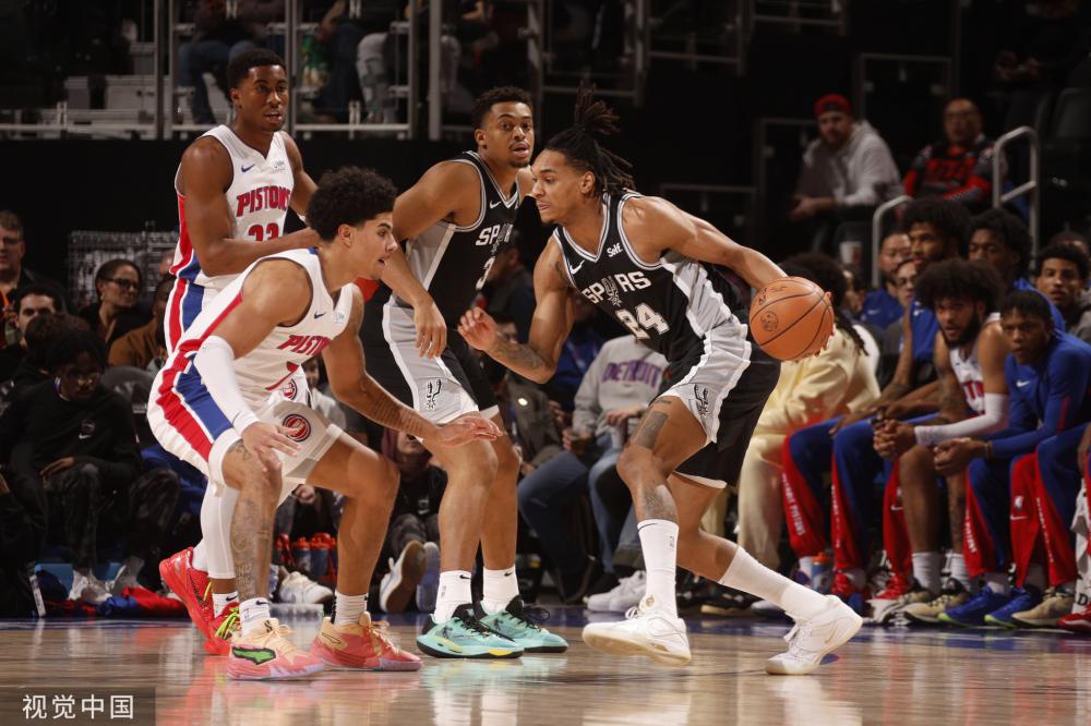 被巧妙融入 被巧妙融入